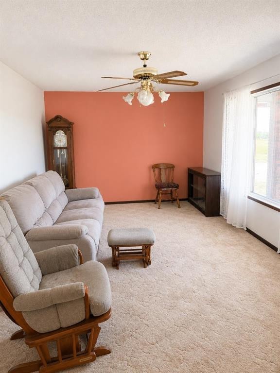 220075 54, Magrath, AB - Indoor Photo Showing Living Room