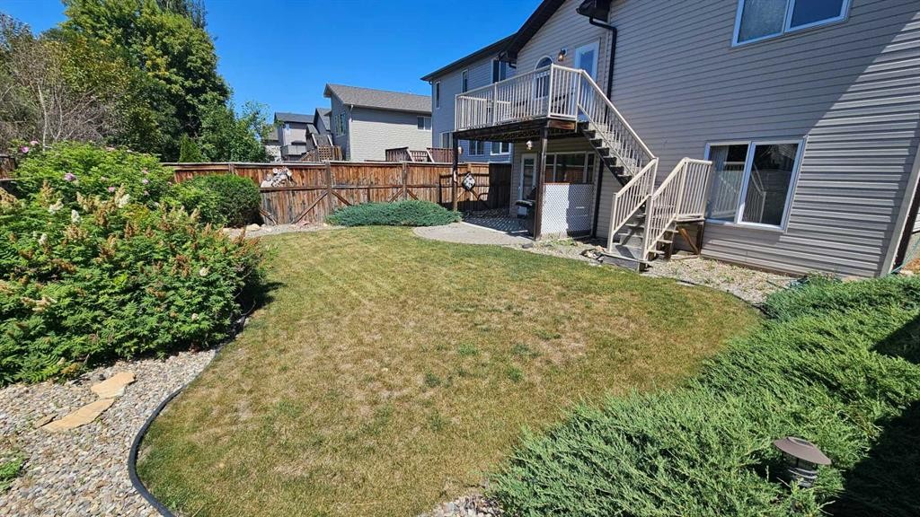 414 Gateway Crescent South, Lethbridge, AB - Outdoor
