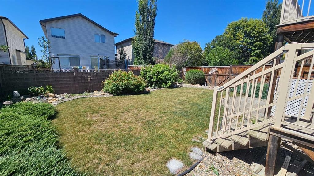 414 Gateway Crescent South, Lethbridge, AB - Outdoor