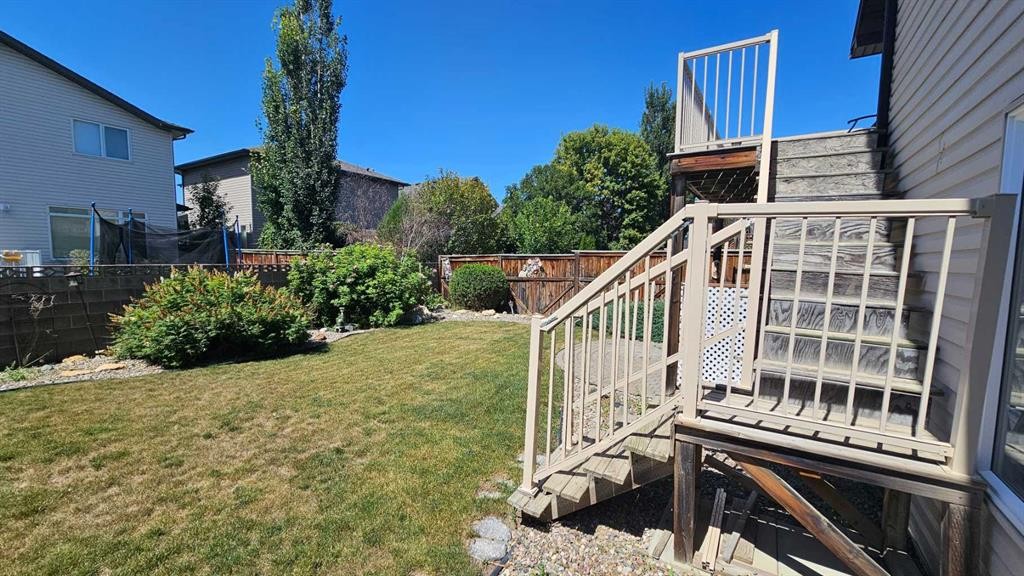 414 Gateway Crescent South, Lethbridge, AB - Outdoor With Exterior