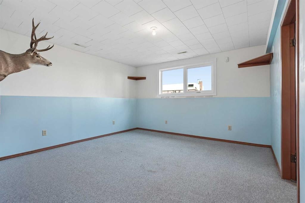 424 53 Avenue, Coalhurst, AB - Indoor Photo Showing Other Room