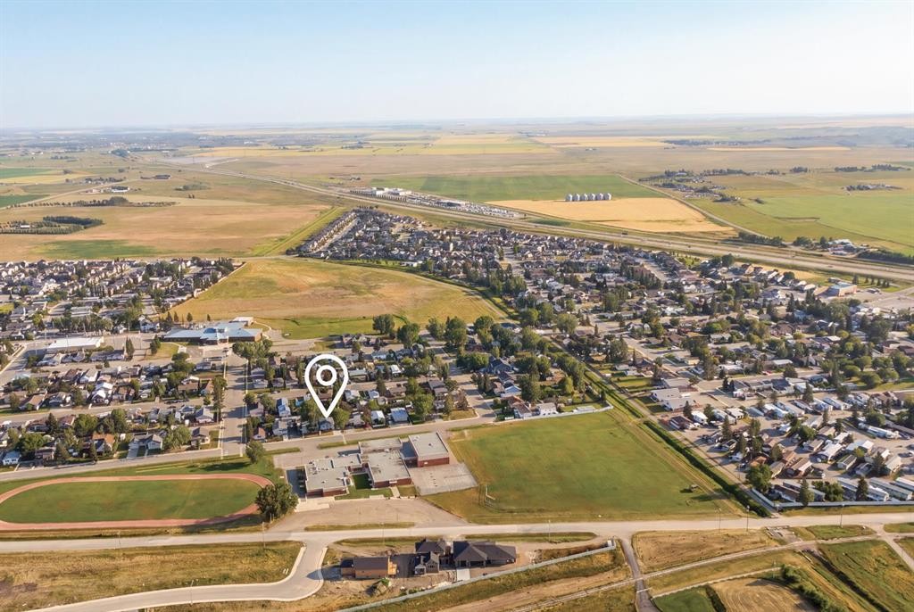 424 53 Avenue, Coalhurst, AB - Outdoor With View