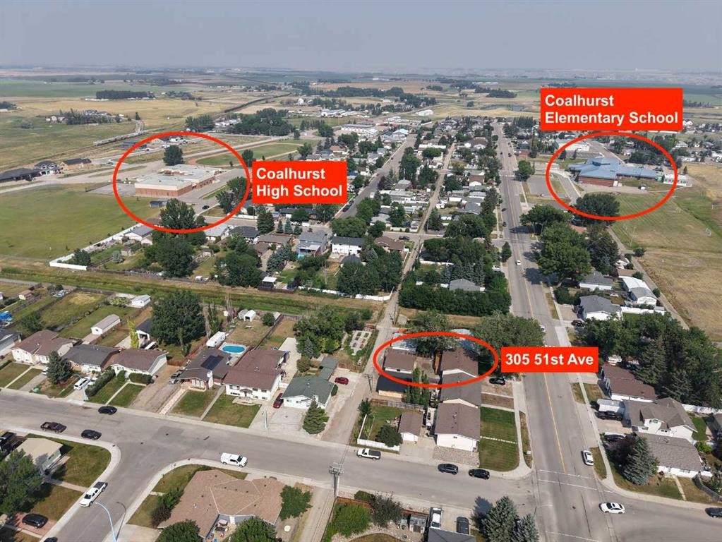 305 51 Avenue, Coalhurst, AB - Outdoor With View