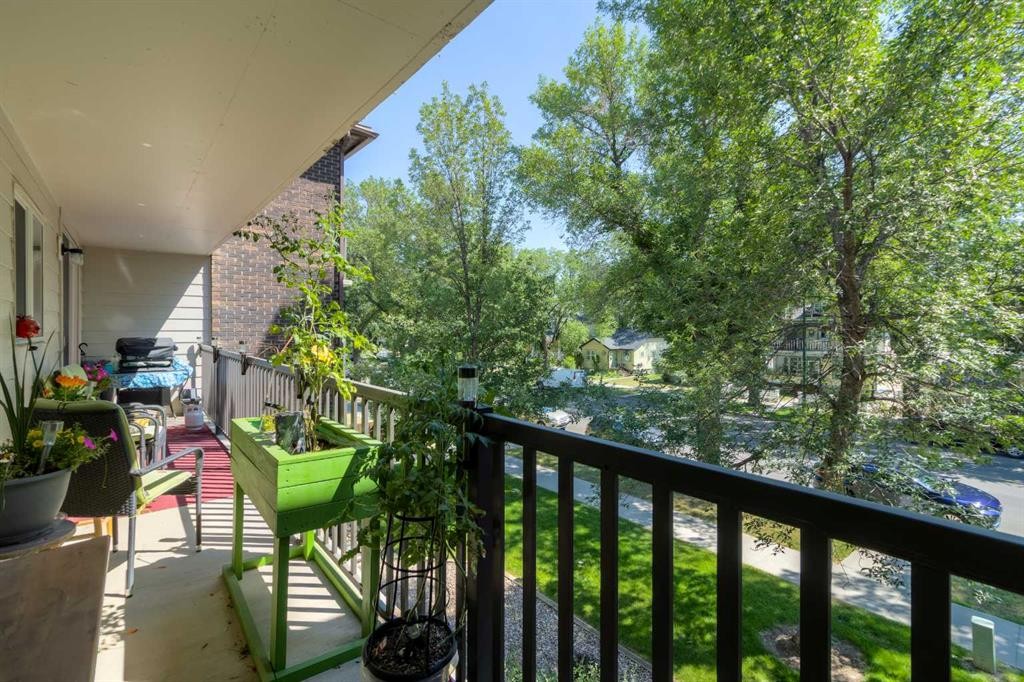 333-1237 4 Avenue South, Lethbridge, AB - Outdoor