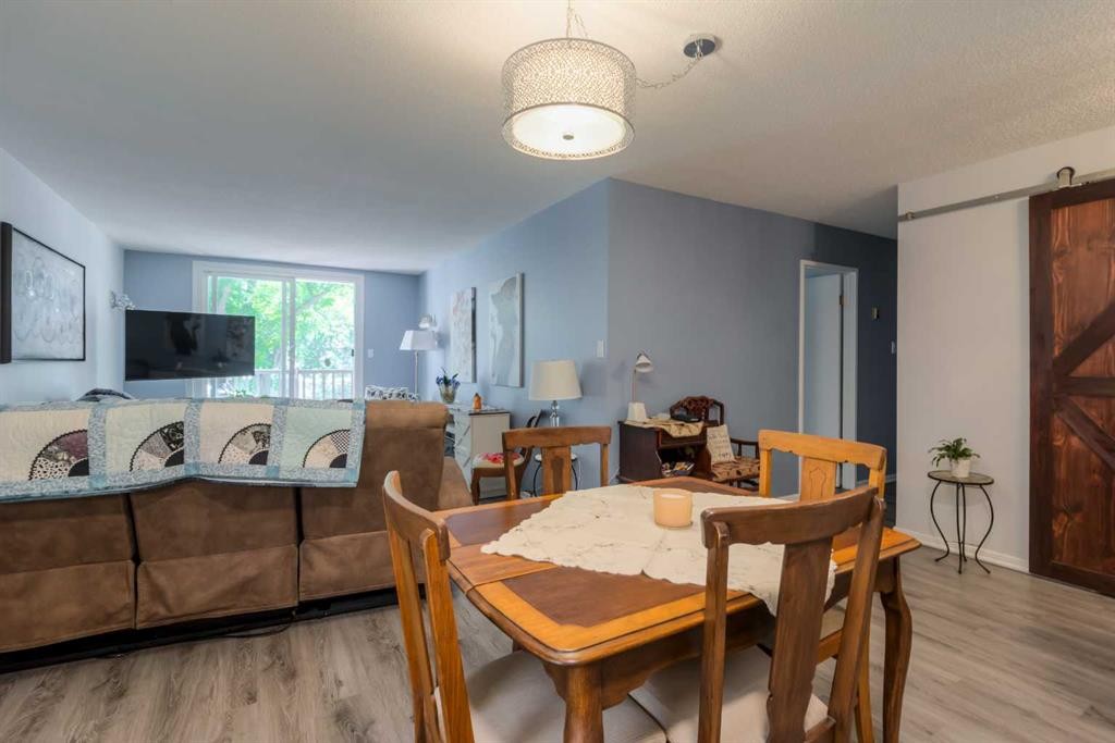 333-1237 4 Avenue South, Lethbridge, AB - Indoor Photo Showing Dining Room