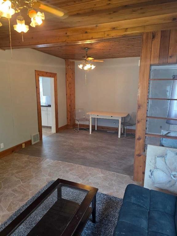 511 12C Street North, Lethbridge, AB - Indoor Photo Showing Other Room