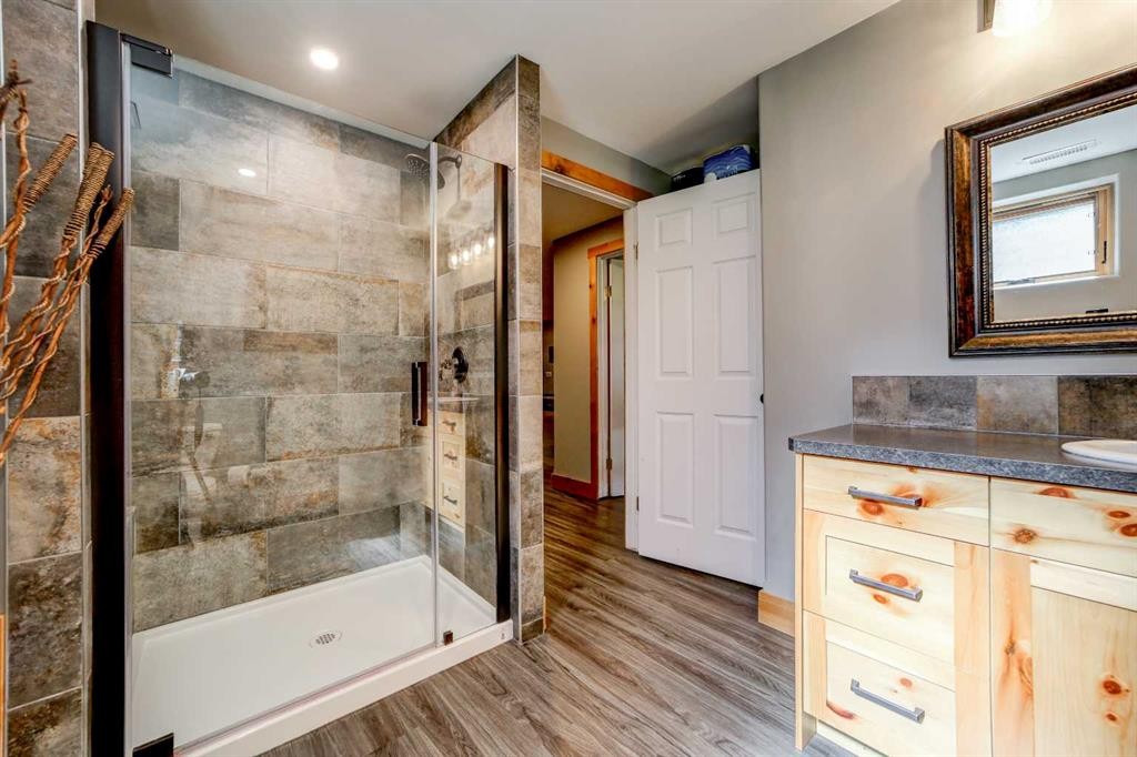 2411 63 Street, Coleman, AB - Indoor Photo Showing Bathroom