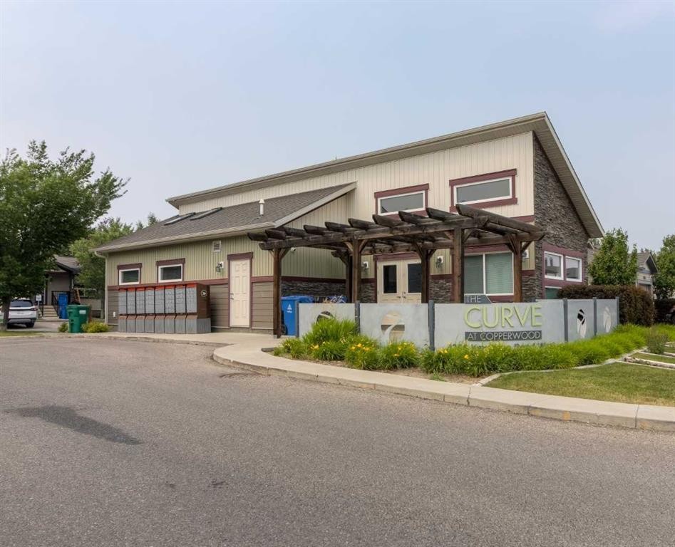 4-1220 Keystone, Lethbridge, AB - Outdoor
