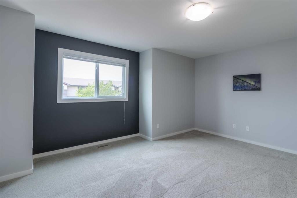 4-1220 Keystone, Lethbridge, AB - Indoor Photo Showing Other Room