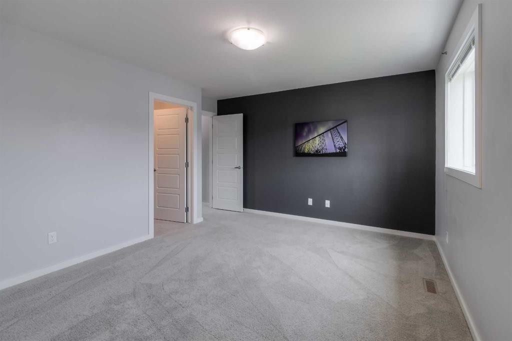 4-1220 Keystone, Lethbridge, AB - Indoor Photo Showing Other Room