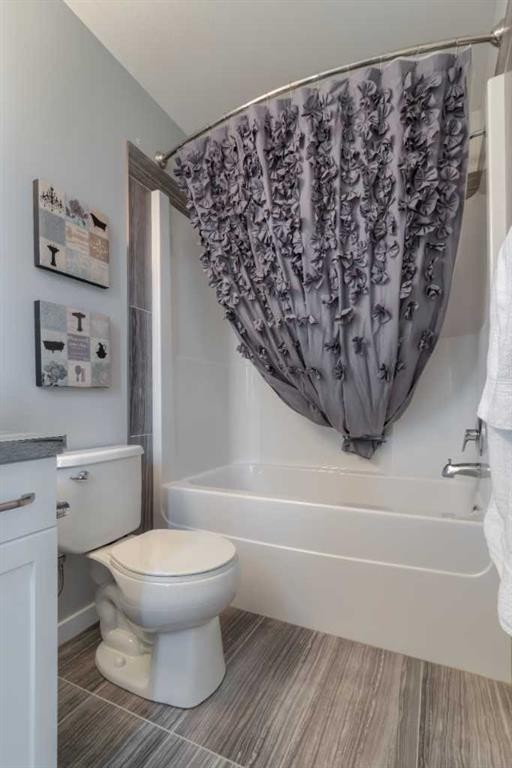 4-1220 Keystone, Lethbridge, AB - Indoor Photo Showing Bathroom