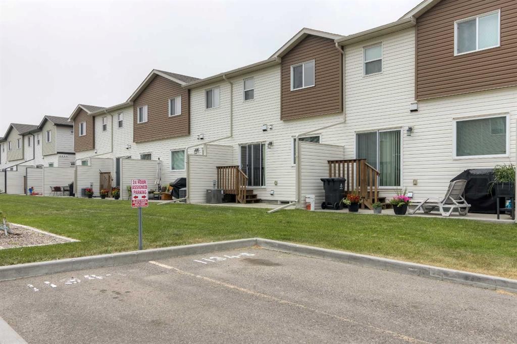 4-1220 Keystone, Lethbridge, AB - Outdoor With Exterior