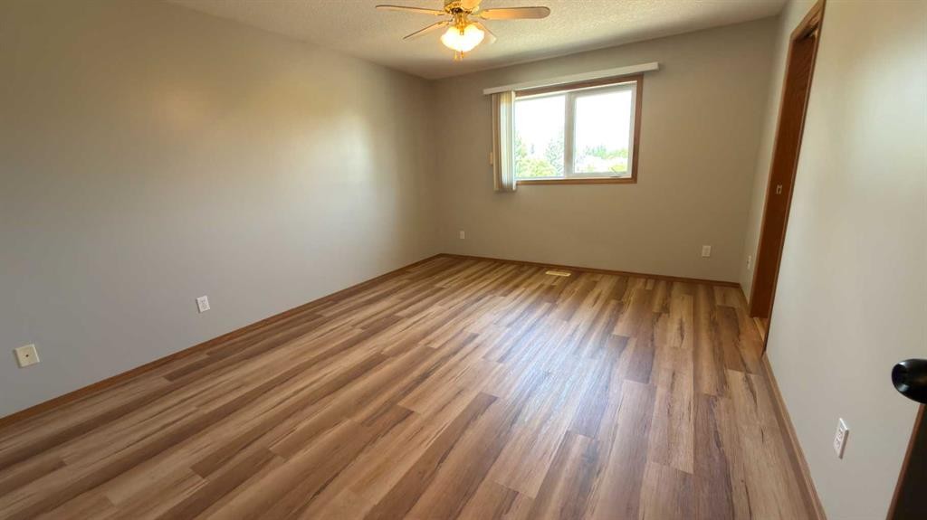 47 Chilcotin Crescent West, Lethbridge, AB - Indoor Photo Showing Other Room