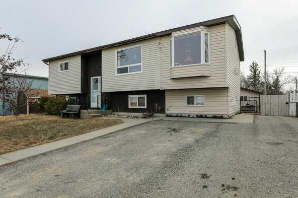 210 Macewan Street, Granum, AB - Outdoor