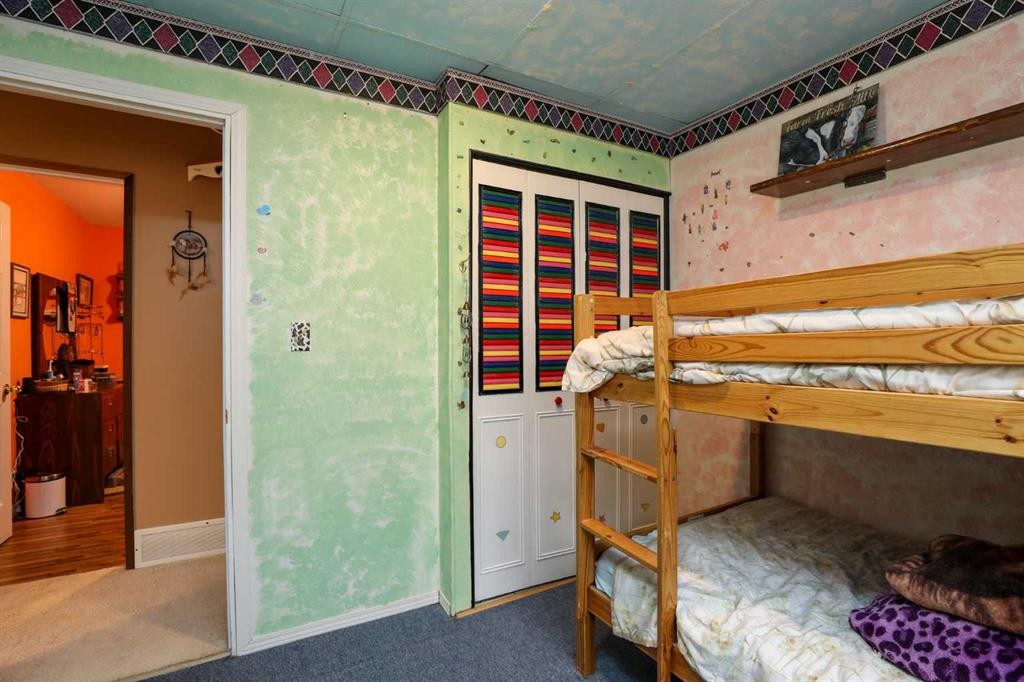 210 Macewan Street, Granum, AB - Indoor Photo Showing Bedroom