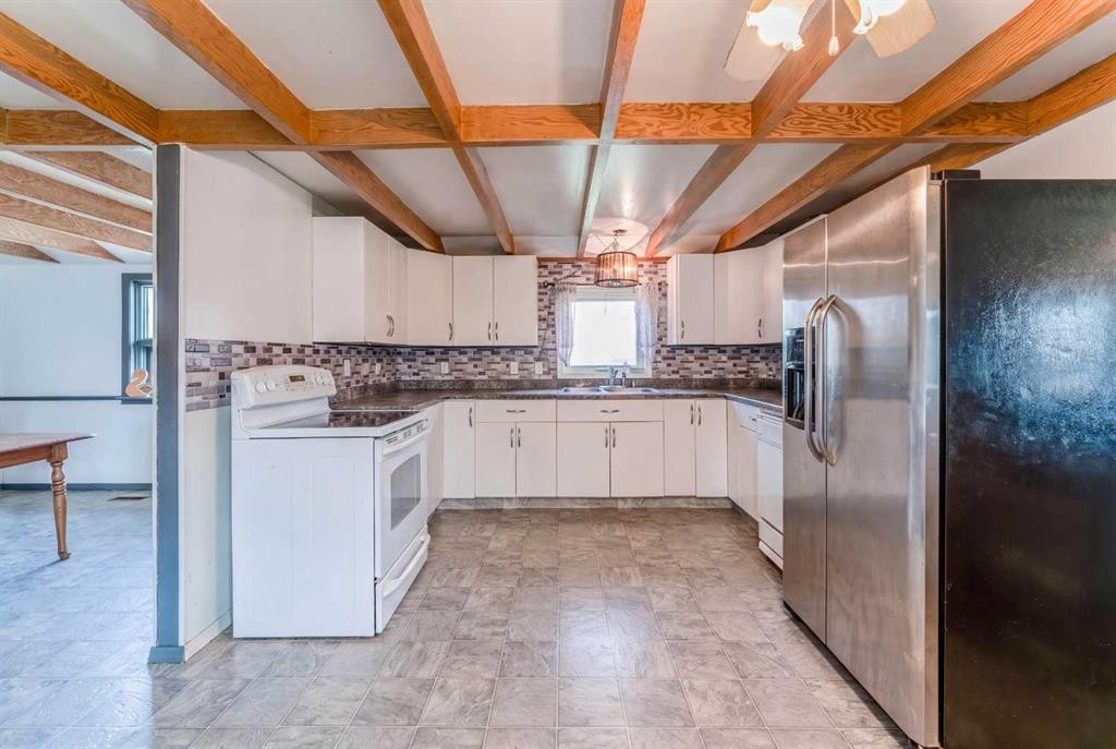 209 3Rd Avenue, Warner, AB