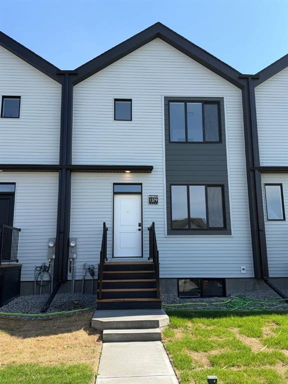 1379 Abitibi Road West, Lethbridge, AB - Outdoor With Exterior