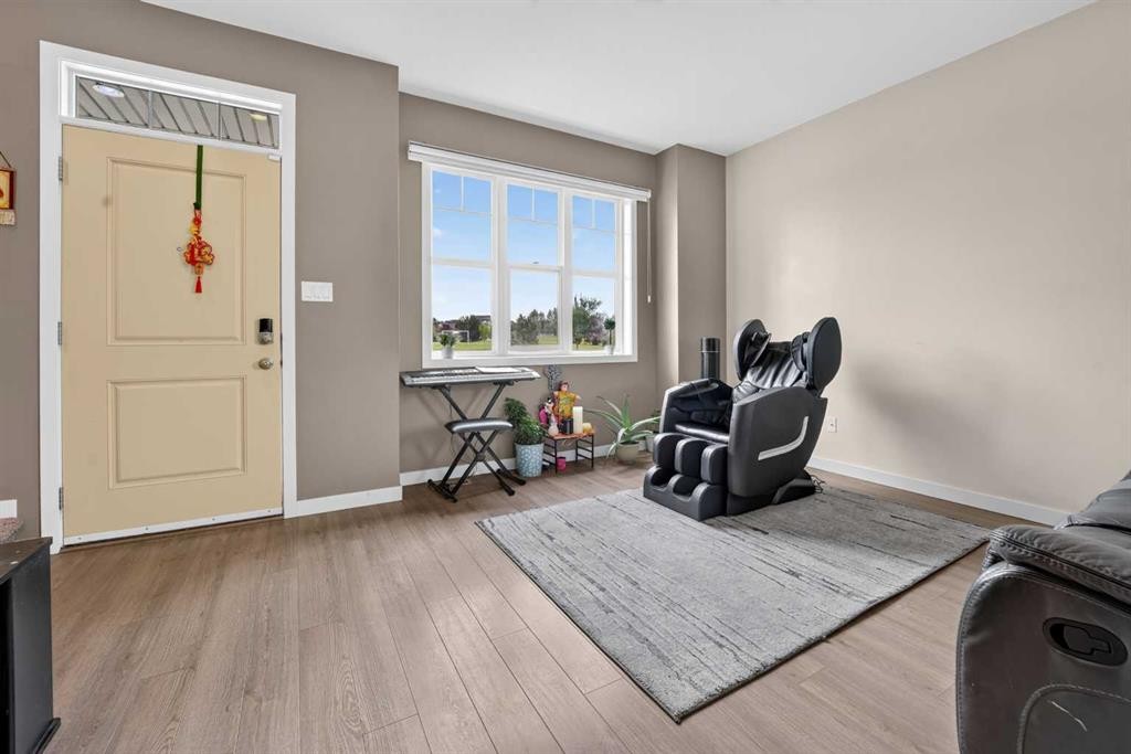 274 Mildred Dobbs Boulevard North, Lethbridge, AB - Indoor