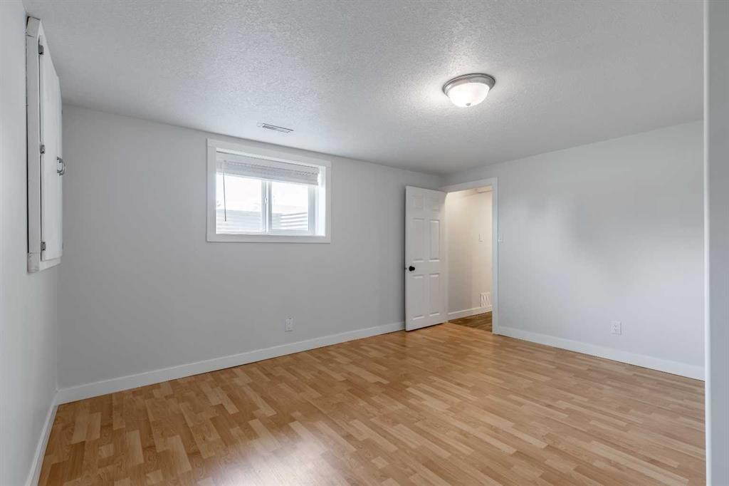 5105 2 Street, Coalhurst, AB - Indoor Photo Showing Other Room
