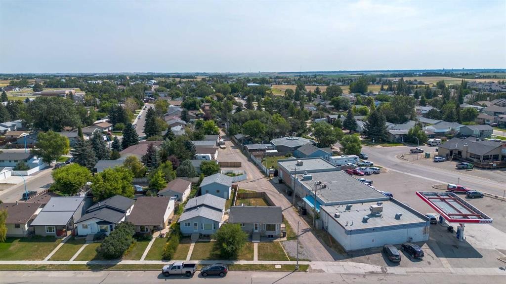 5105 2 Street, Coalhurst, AB - Outdoor With View