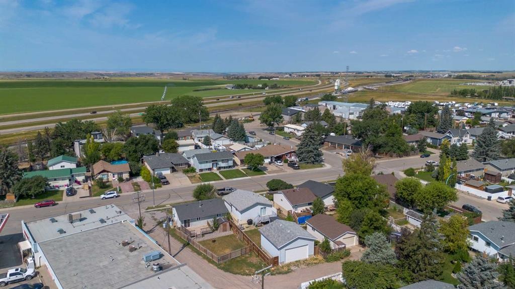 5105 2 Street, Coalhurst, AB - Outdoor With View