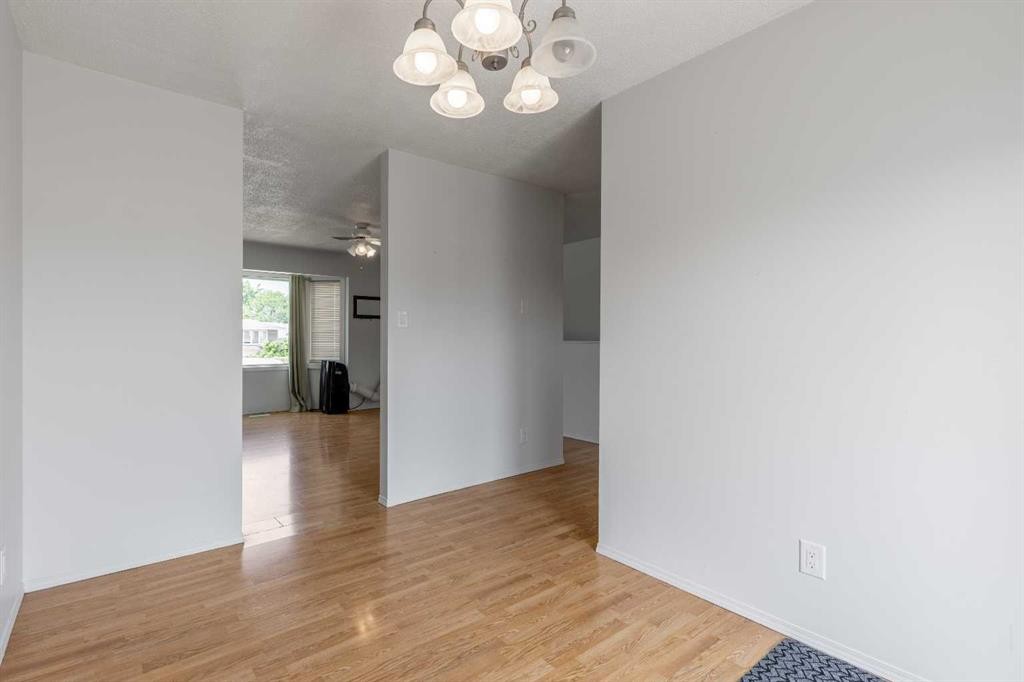 5105 2 Street, Coalhurst, AB - Indoor Photo Showing Other Room