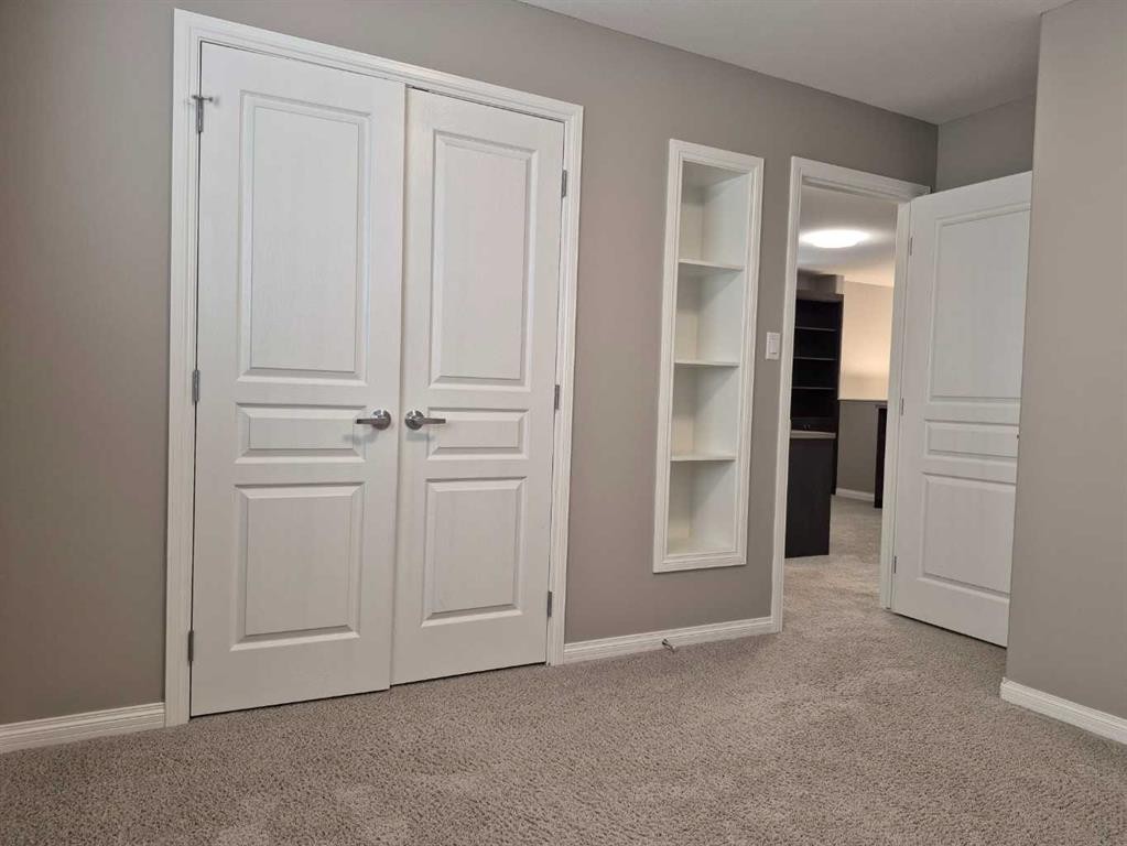 1548 Coalbanks Boulevard West, Lethbridge, AB - Indoor
