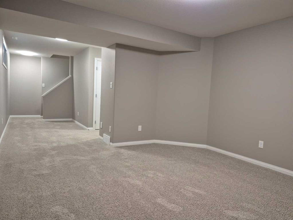 1548 Coalbanks Boulevard West, Lethbridge, AB - Indoor Photo Showing Other Room