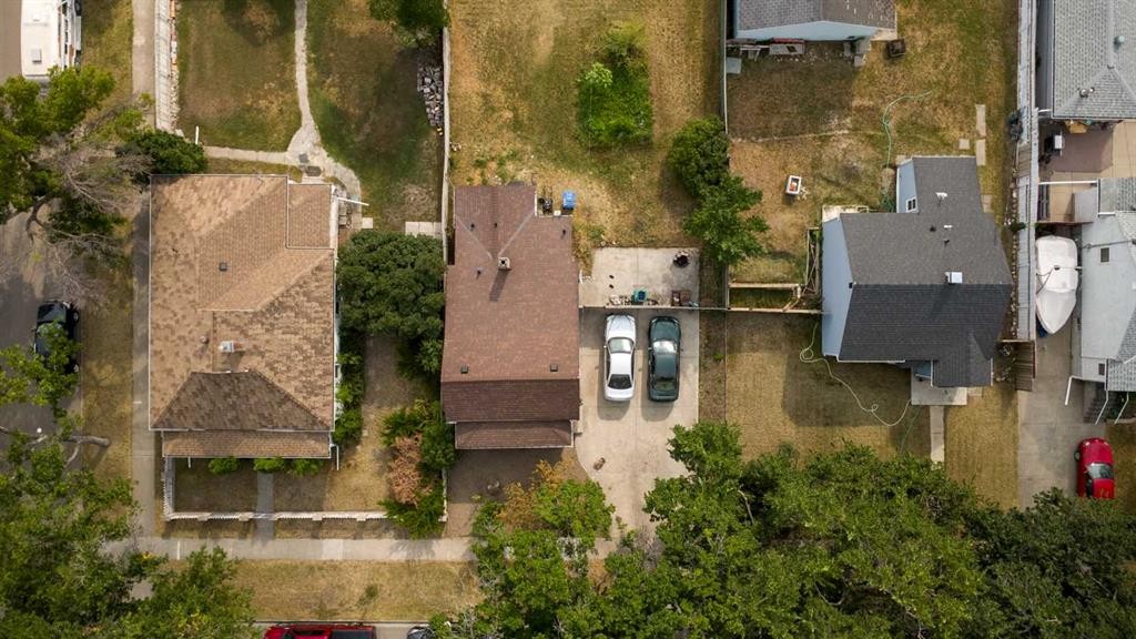329 12 Street North, Lethbridge, AB - Outdoor With View