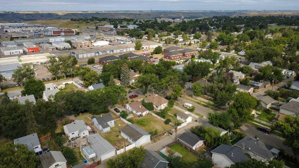 329 12 Street North, Lethbridge, AB - Outdoor With View