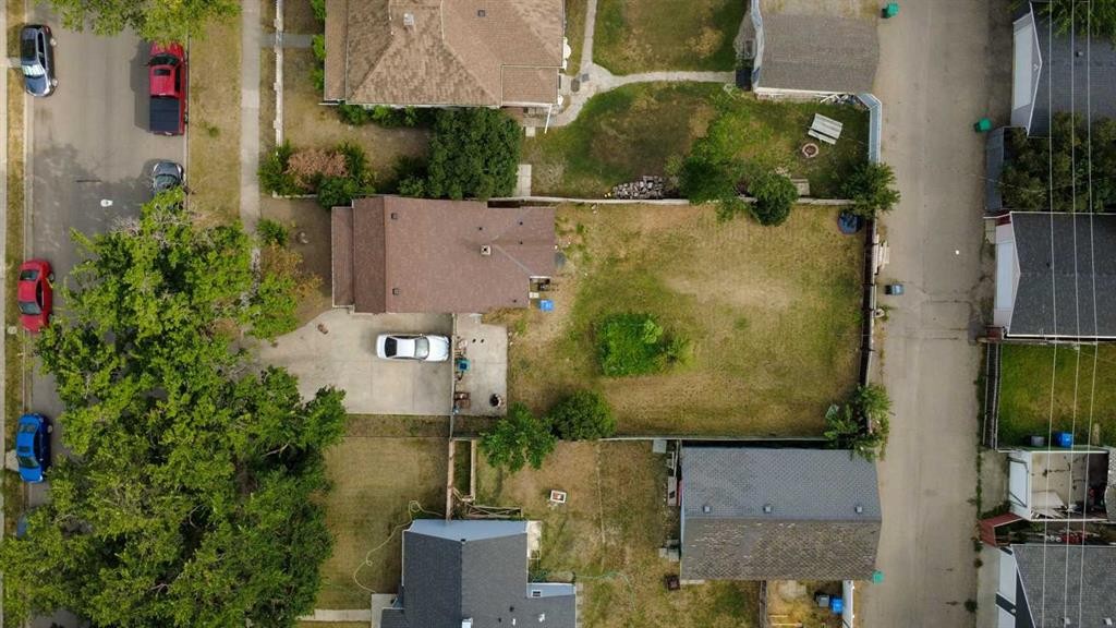 329 12 Street North, Lethbridge, AB - Outdoor