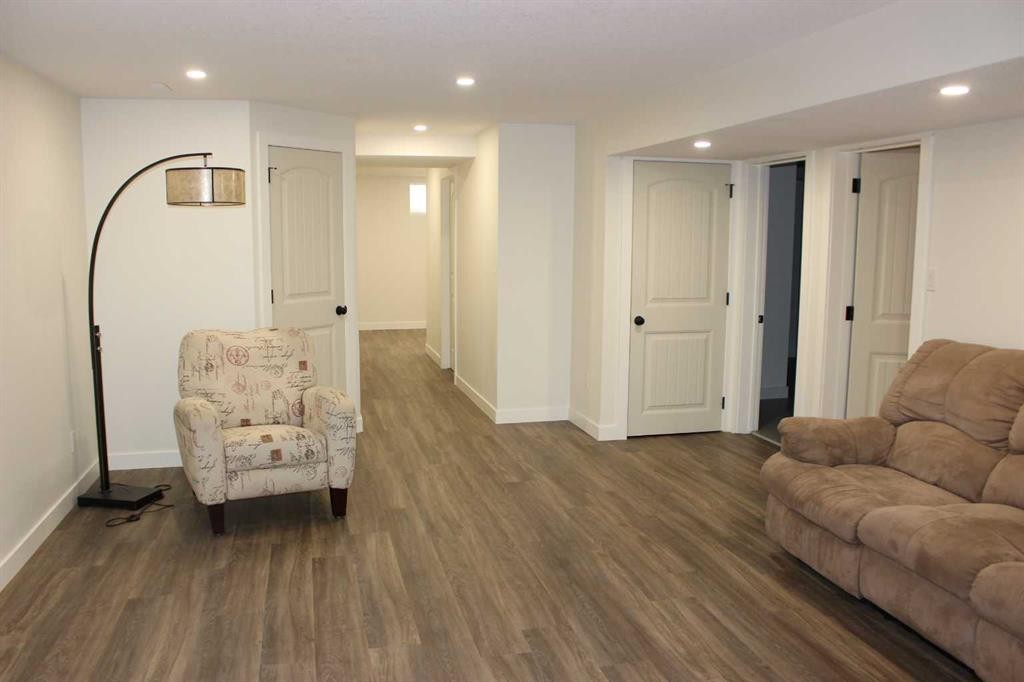 518 Maple Crescent, Picture Butte, AB - Indoor