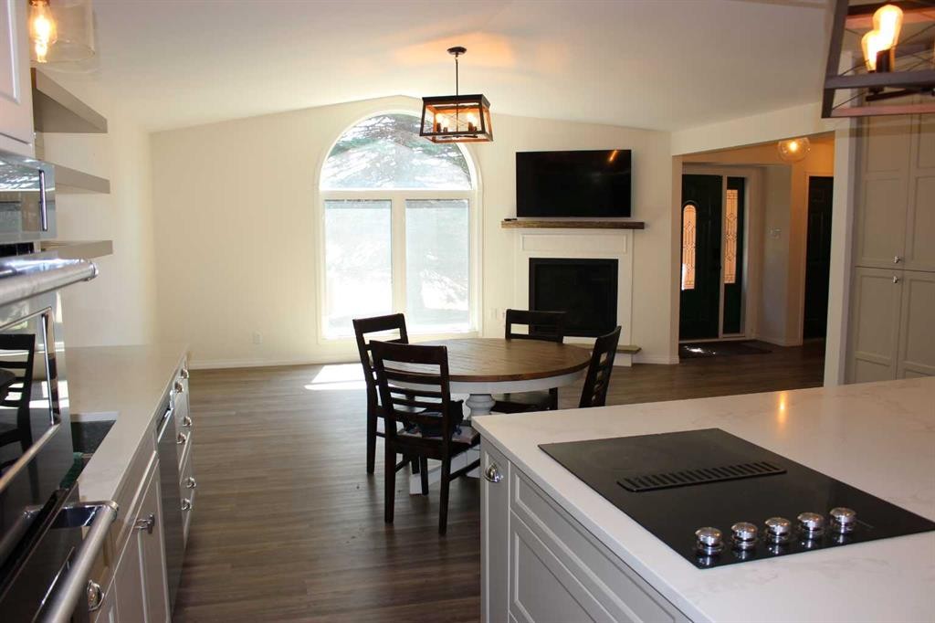 518 Maple Crescent, Picture Butte, AB - Indoor