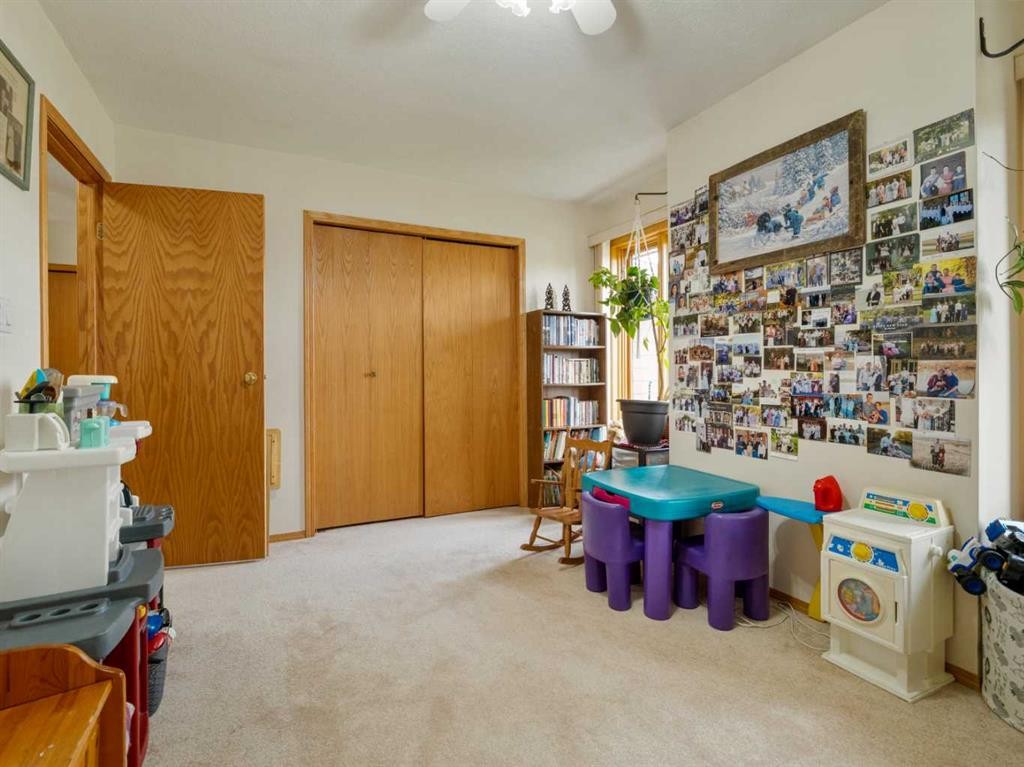 123 Fairway Drive, Coaldale, AB - Indoor Photo Showing Other Room