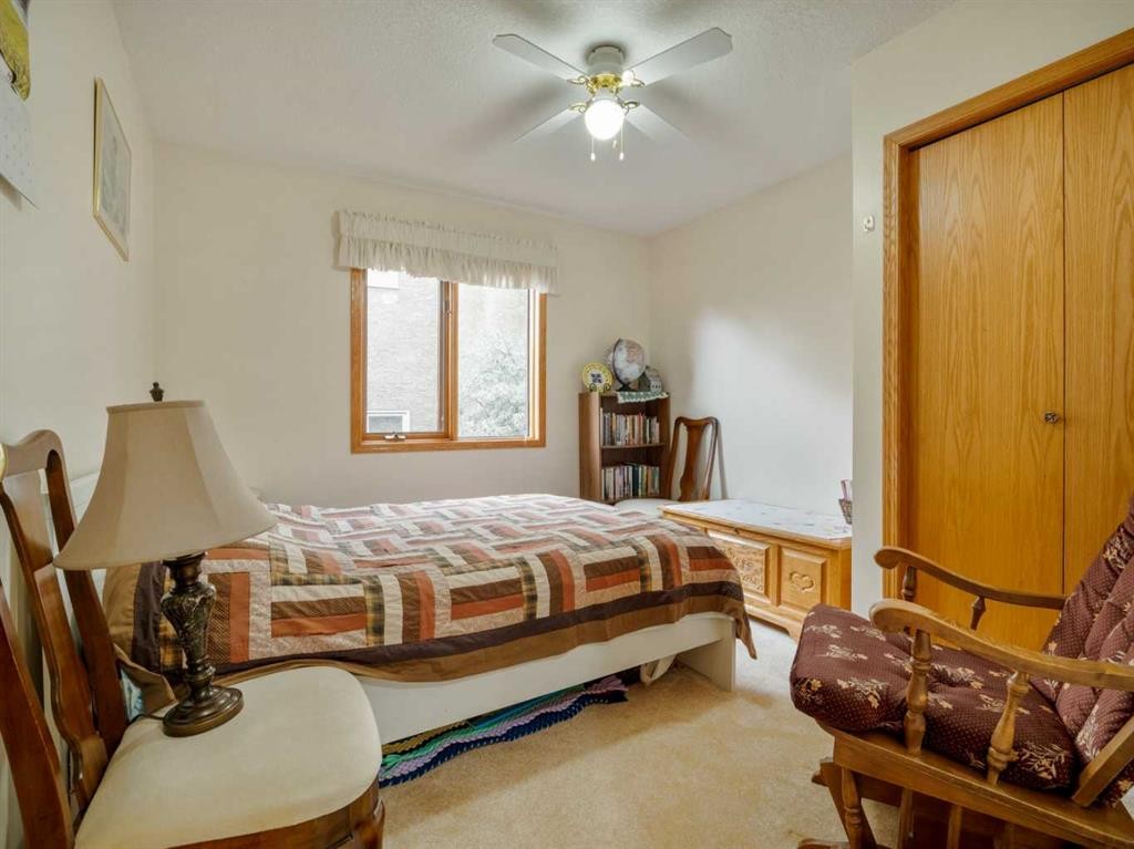 123 Fairway Drive, Coaldale, AB - Indoor Photo Showing Bedroom