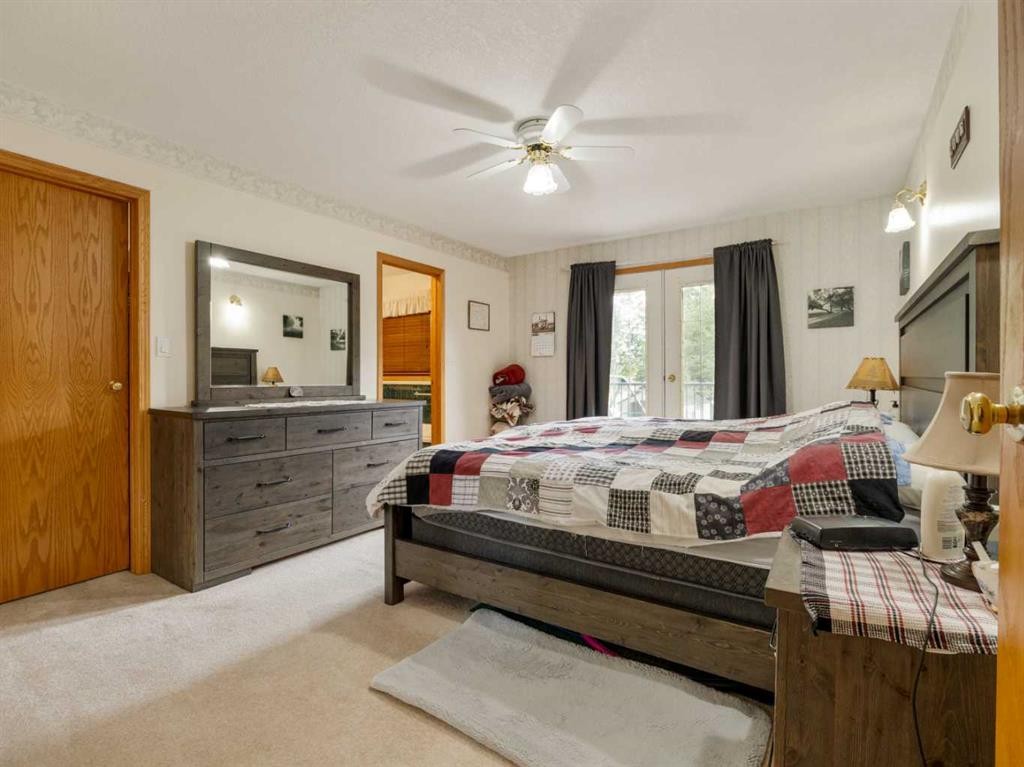 123 Fairway Drive, Coaldale, AB - Indoor Photo Showing Bedroom