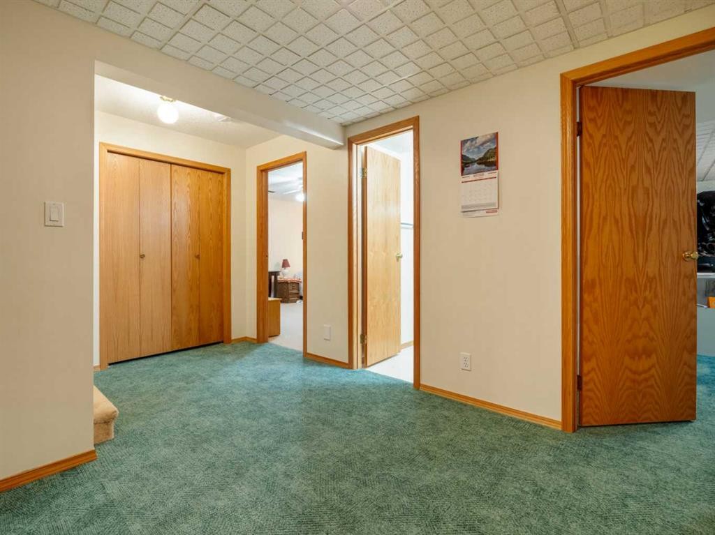 123 Fairway Drive, Coaldale, AB - Indoor Photo Showing Other Room