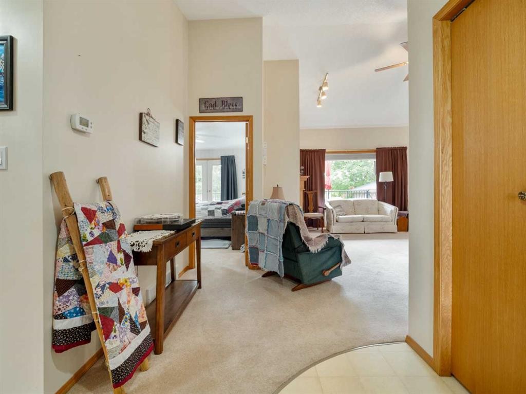 123 Fairway Drive, Coaldale, AB - Indoor Photo Showing Other Room