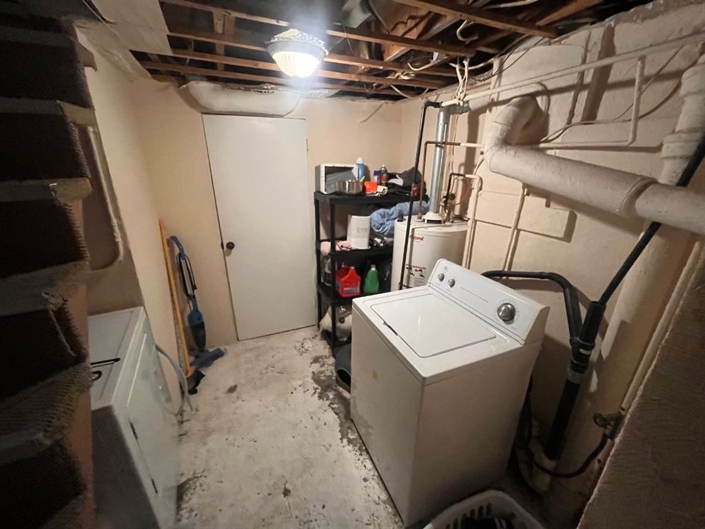 1815 2 Avenue North, Lethbridge, AB - Indoor Photo Showing Basement