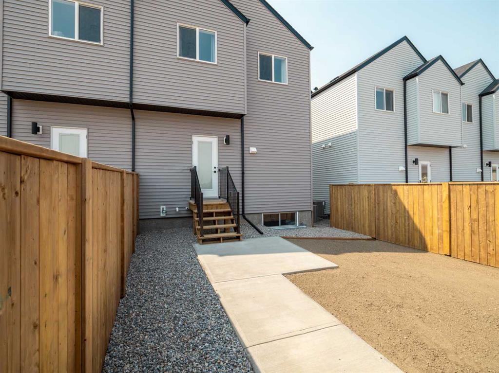 1375 Abitibi Road West, Lethbridge, AB