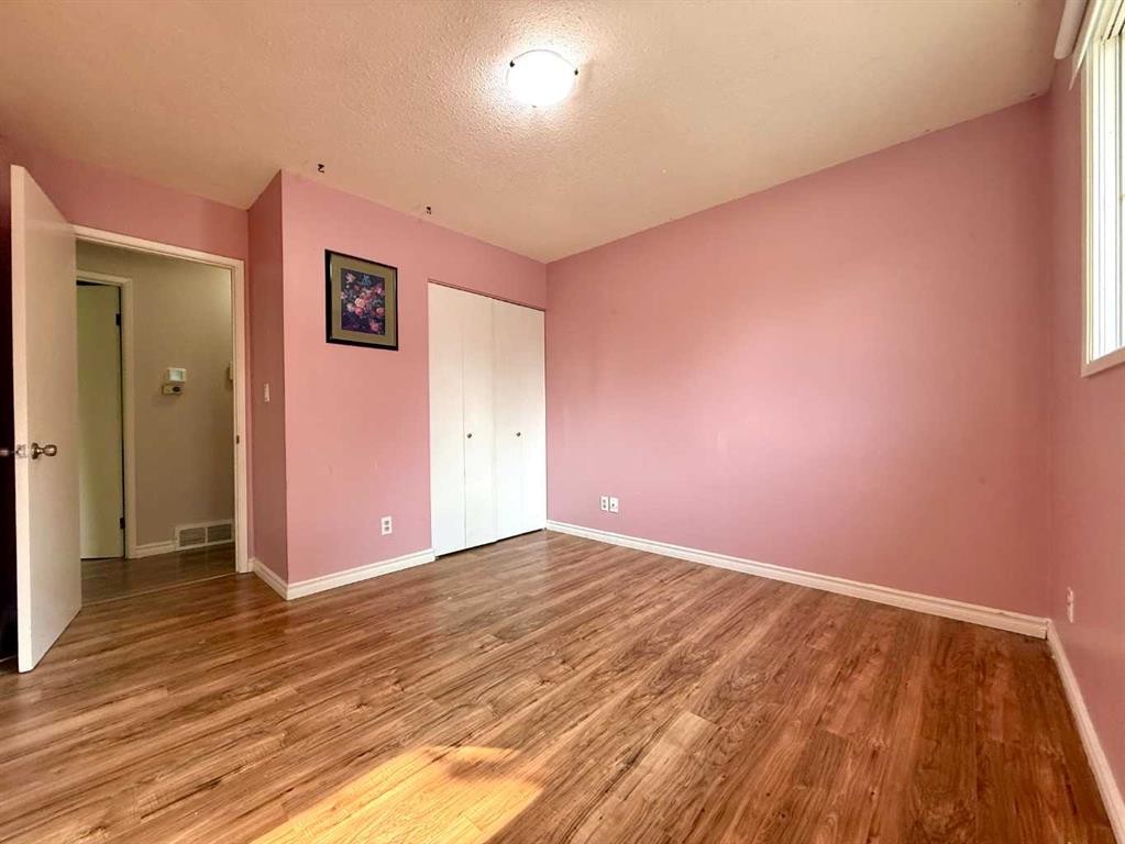 159 Laval Boulevard West, Lethbridge, AB - Indoor Photo Showing Other Room