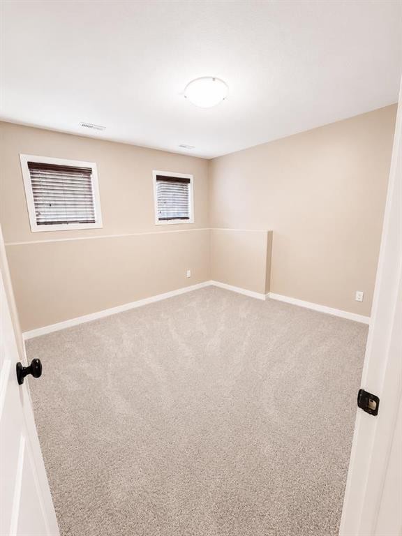 89 Lynx Road North, Lethbridge, AB - Indoor Photo Showing Other Room