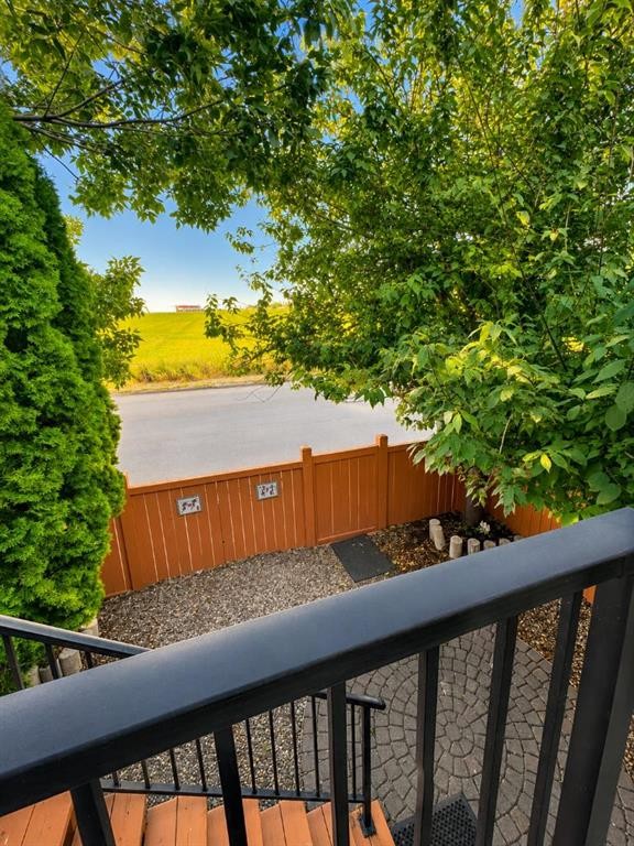 89 Lynx Road North, Lethbridge, AB - Outdoor