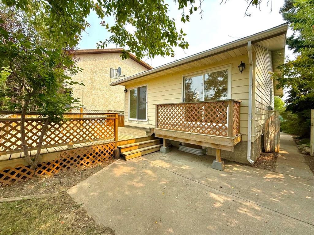 47 Princeton Crescent, Lethbridge, AB - Outdoor With Deck Patio Veranda