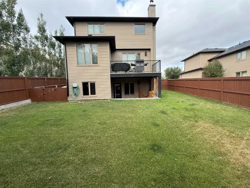 917 Canyonview Place West, Lethbridge, AB - Outdoor