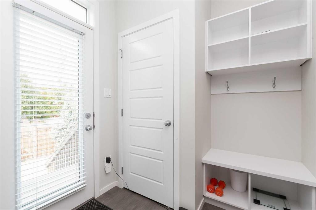417 Moonlight Way West, Lethbridge, AB - Indoor Photo Showing Other Room