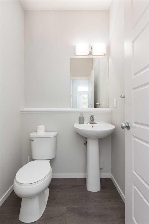417 Moonlight Way West, Lethbridge, AB - Indoor Photo Showing Bathroom