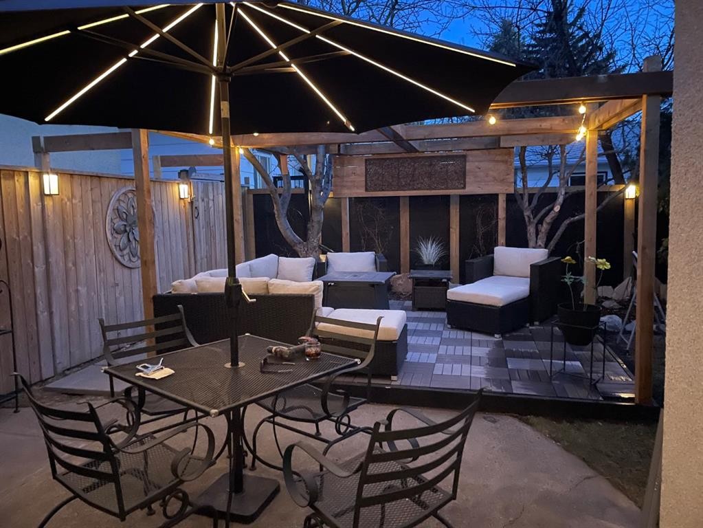 1914 17 Street North, Lethbridge, AB - Outdoor With Deck Patio Veranda