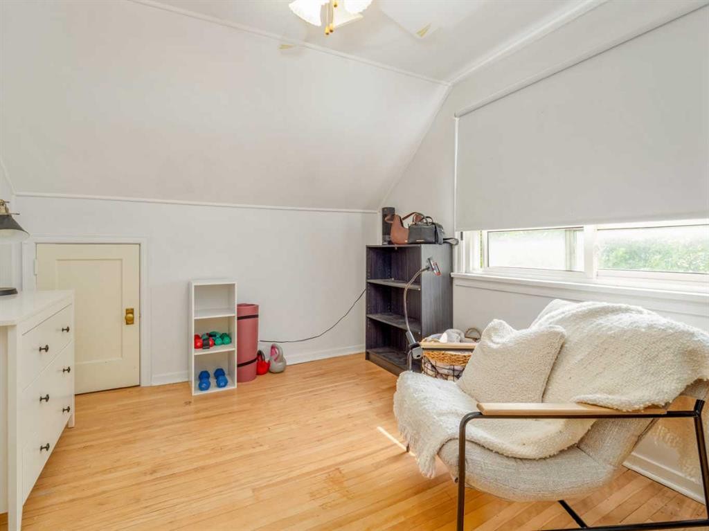 731 17 Street North, Lethbridge, AB - Indoor