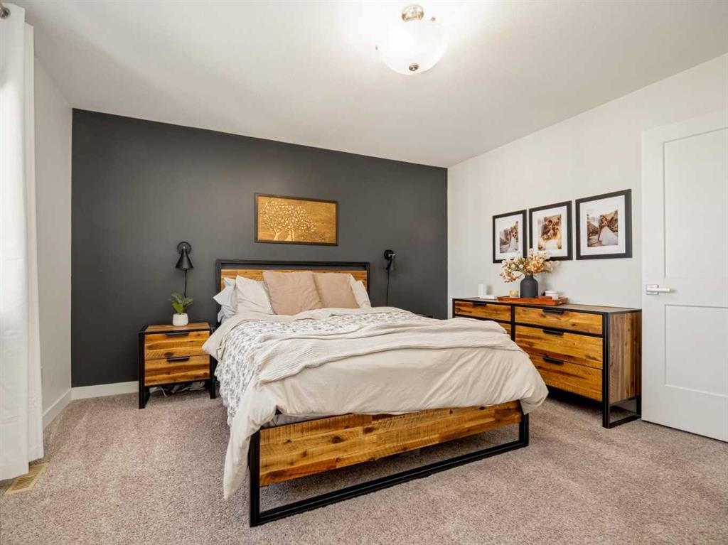 279 Northlander Bend West, Lethbridge, AB - Indoor Photo Showing Bedroom